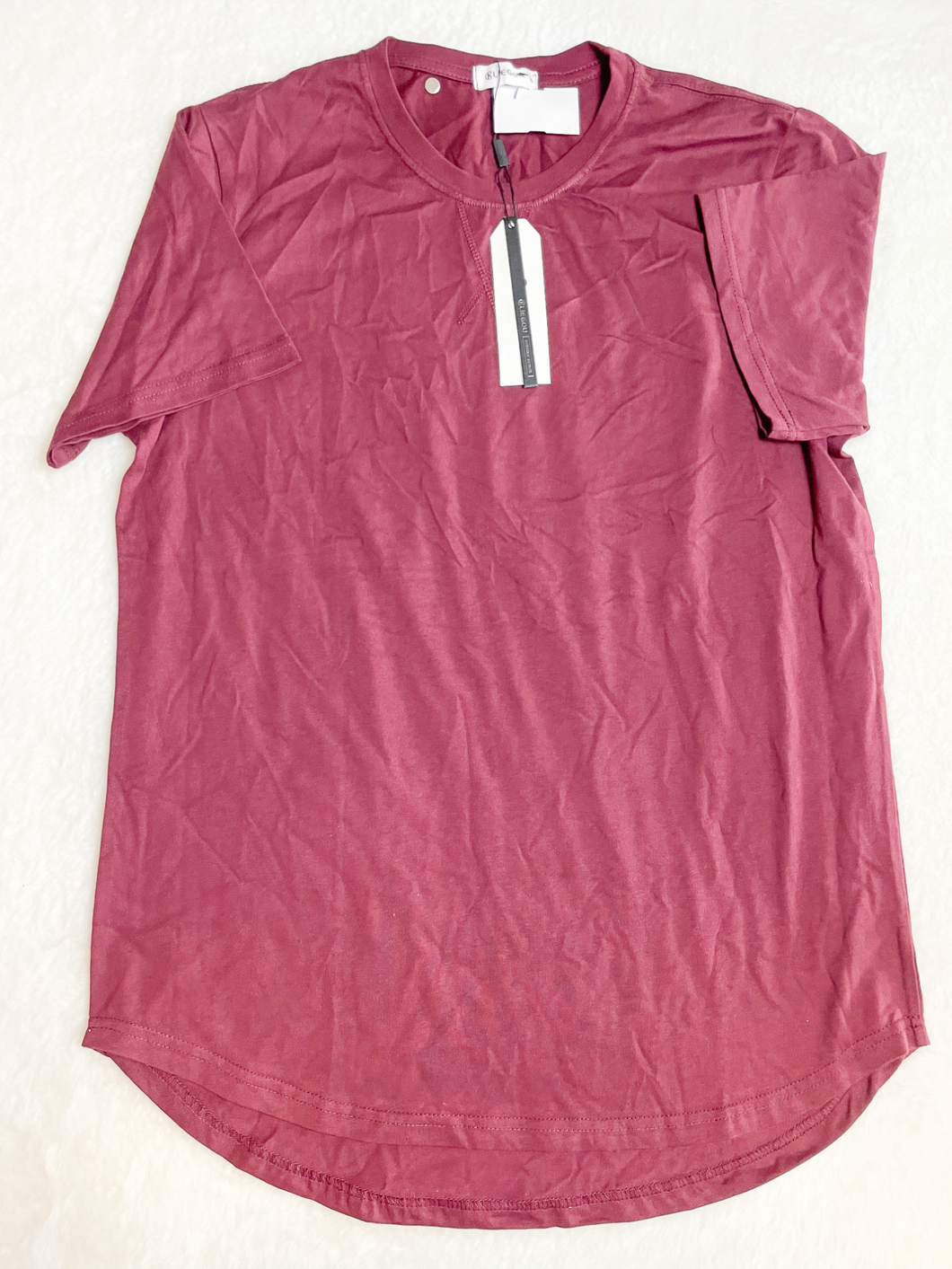 T-shirt Size Medium * - Plato's Closet Parkersburg, WV